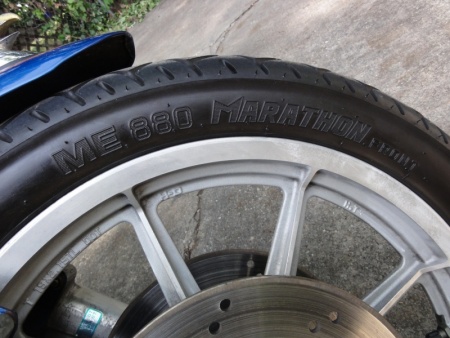 92 FXRS Front Tire Detail